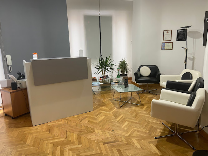 Dr. Sarmentero Cirujano Plástico Madrid | Clínica Cirugía Estética y Plástica