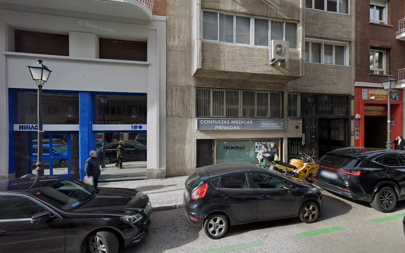 Clara Casariego Vías, Psicólogo