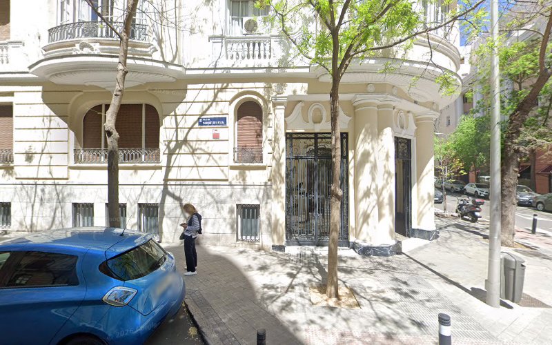 Dra. Virginia Vicario Hernández, Médico estético