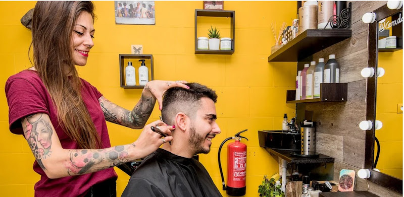 Palomitas de maiz / Peluquera experta en color, corte y alisados orgánicos.