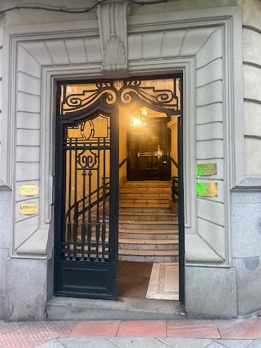 IPES Instituto de Psicología de Emoción y Salud