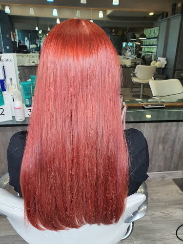 Esencial Wellness Madrid - Bienestar Integral & Depilación láser indolora & Peluquería