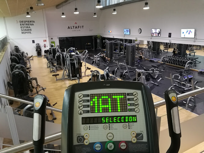 Gimnasio VivaGym Estudiantes