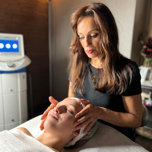 Centro Velázquez 76