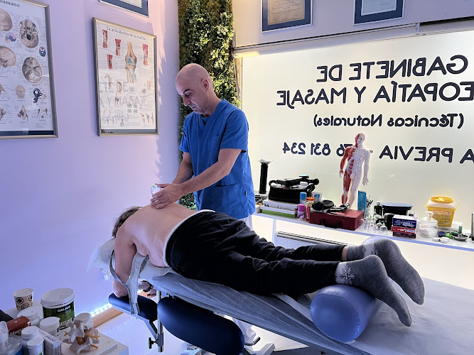 Osteopatía,Acupuntura,kinesiología, liberación miofascial.