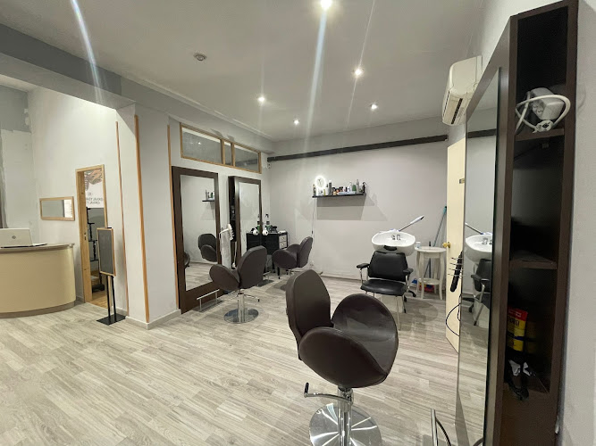 Barbería y peluquería Khaly