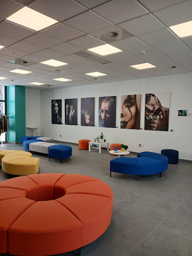 Centro Municipal Intergeneracional Ouka Leele