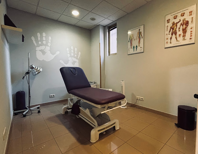 CLINICA LEGOS. PODOLOGÍA Y FISIOTERAPIA