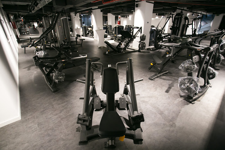 Gimnasio VivaGym Puerta del Sol