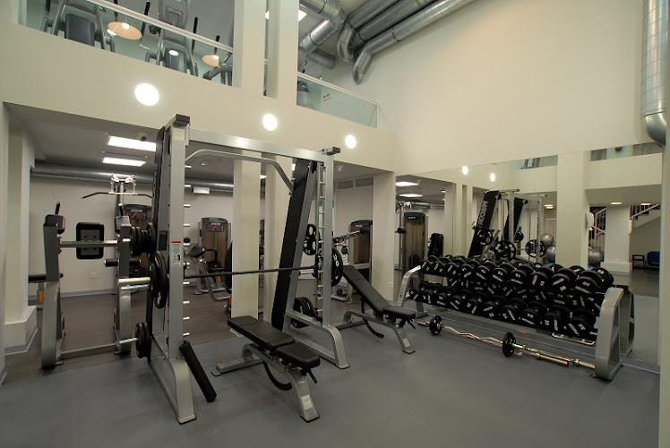 Gimnasio Infinit Fitness Santa Engracia - Abierto 24 horas