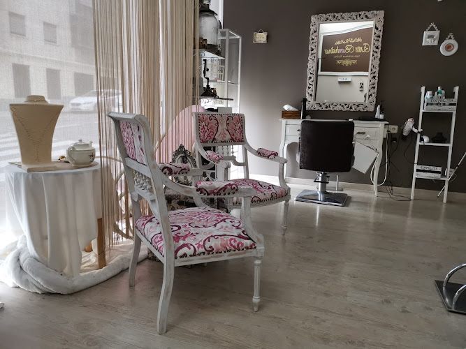 Entre Bambalinas. Salón de Peluquería.