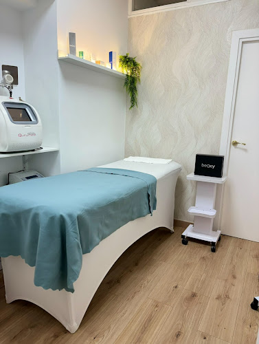 CENTRO DE ESTETICA LINAJE EN ARGÜELLES