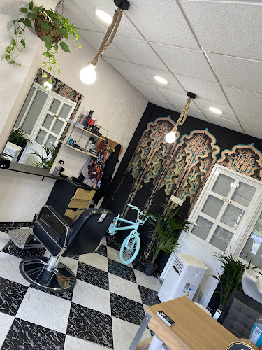 Lungo Barbershop