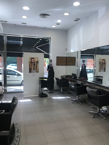 AIRE'S PELUQUERÍA Y BELLEZA