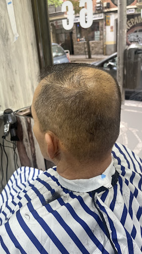 peluqueria de caballeros k&M. BARBER SHOP. (SIN CITA)