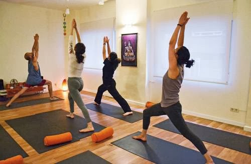 Estudio de Yoga - Yogaes