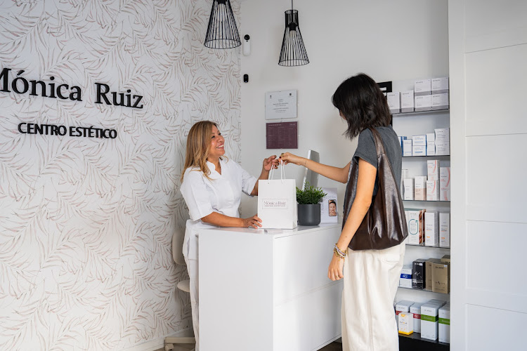 MONICA RUIZ CENTRO ESTÉTICO