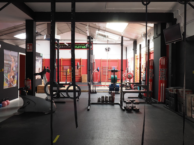 Forjando Atletas | Gimnasio de Halterofilia, Powerlifting, Calistenia y Tiro con Arco.