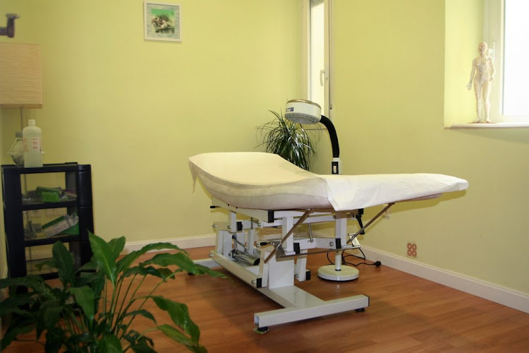 Yunhua Li. Instituto de Acupuntura