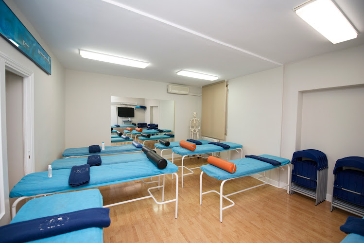 Escuela de Terapias Manuales Kabat