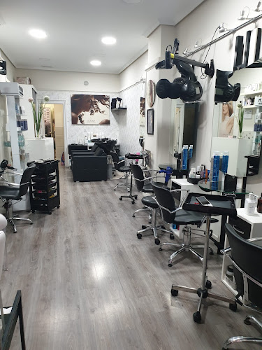 A MI AIRE PELUQUERÍA Y ESTÉTICA